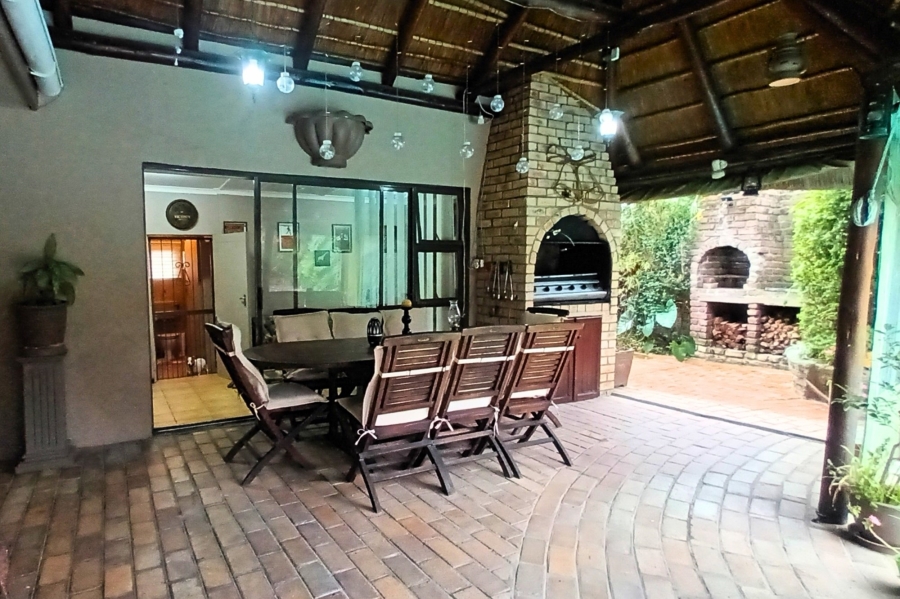 4 Bedroom Property for Sale in Beacon Bay Eastern Cape